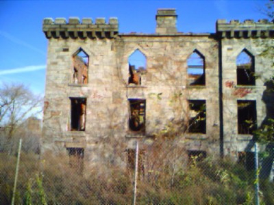 Ruins on Roosevelt Island